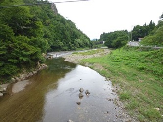 あらや